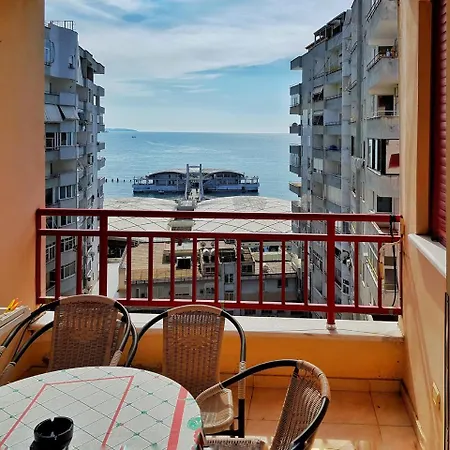2 City-sea Apartment *
